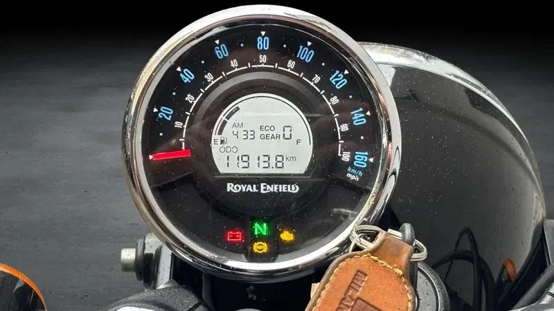 Royal Enfield Meteor 350 (2021 - 26) (5)