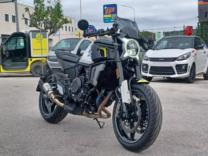 CFMOTO 700CL-X Sport (2022 - 26) (3)