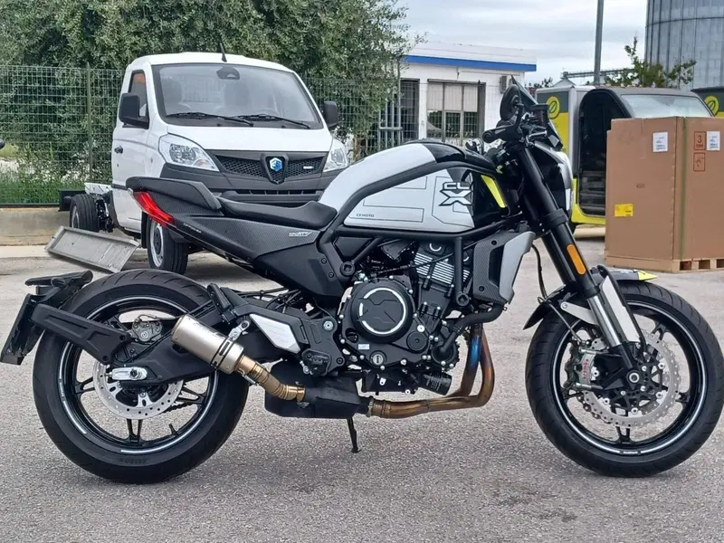 CFMOTO 700CL-X Sport (2022 - 26) (4)