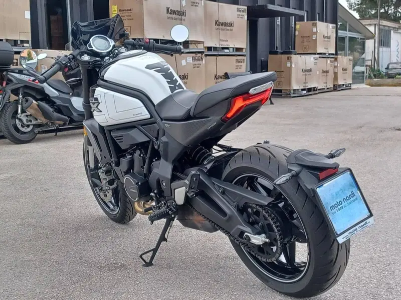 CFMOTO 700CL-X Sport (2022 - 26) (6)