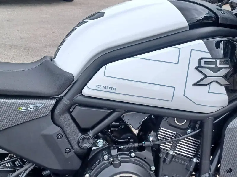 CFMOTO 700CL-X Sport (2022 - 26) (8)