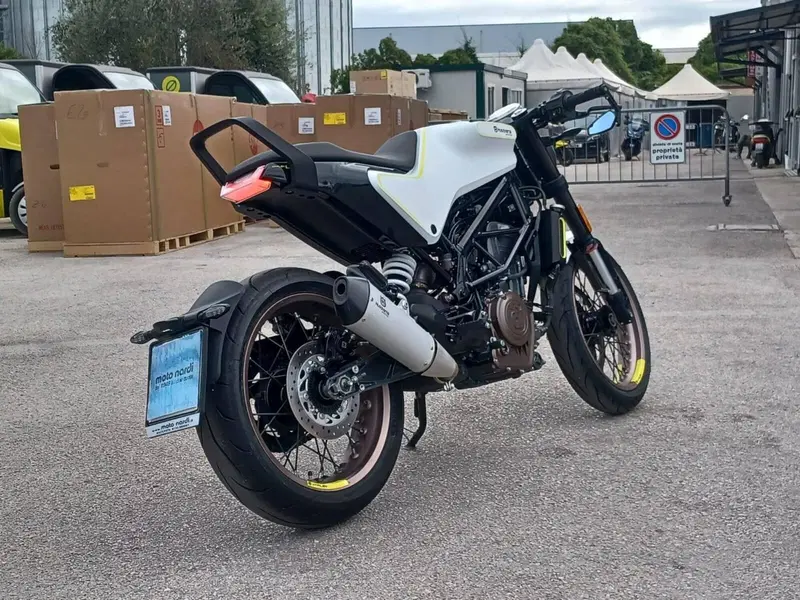 Husqvarna Vitpilen 125 (2024 - 26) (4)