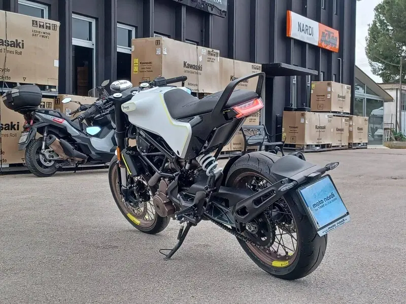 Husqvarna Vitpilen 125 (2024 - 26) (6)