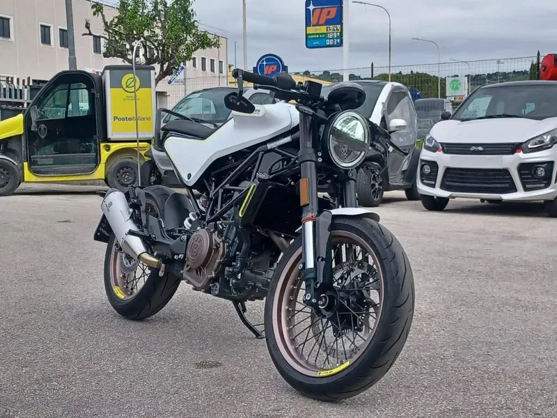 Husqvarna Vitpilen 125 (2024 - 26) (7)