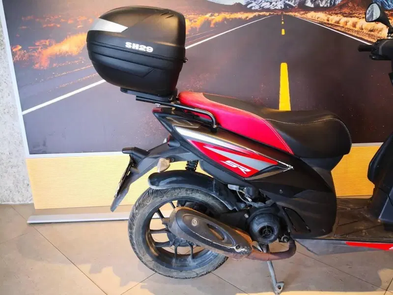 Aprilia SR 50 Motard 2T (2018 - 20) (5)
