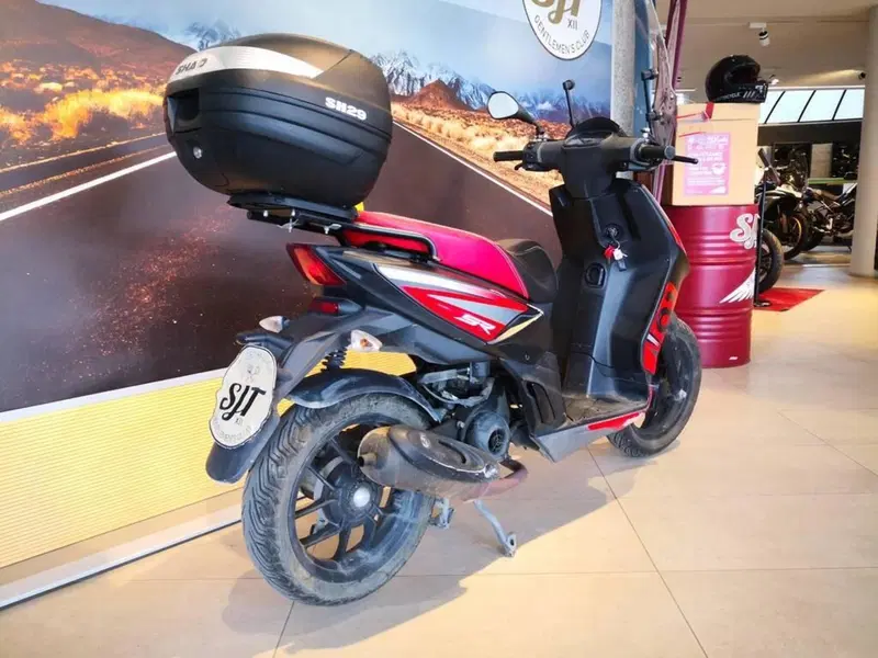 Aprilia SR 50 Motard 2T (2018 - 20) (6)