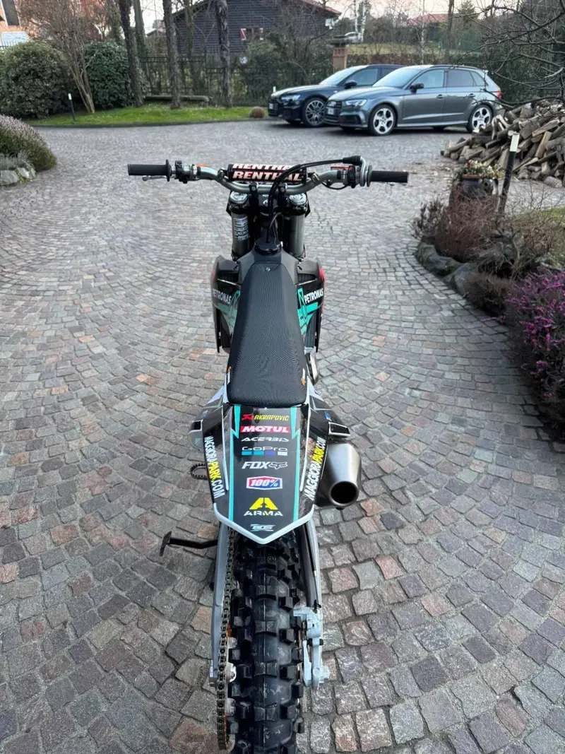 KTM 250 SX-F (2024) (3)