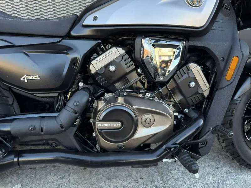 QJ Motor SRV 600 V (2024) (5)