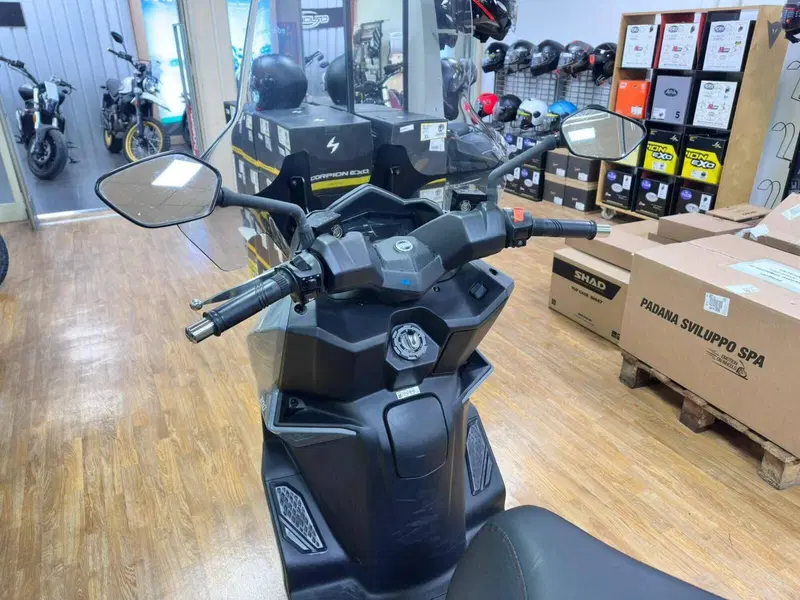 Sym Joyride 300 (2022 - 24) (5)