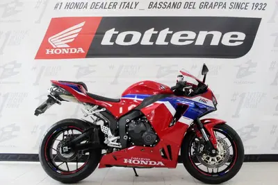 Honda CBR 600 RR (2024 - 26) usata