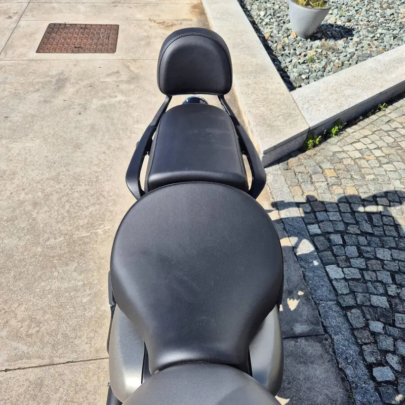 Royal Enfield Meteor 350 (2021 - 26) (7)