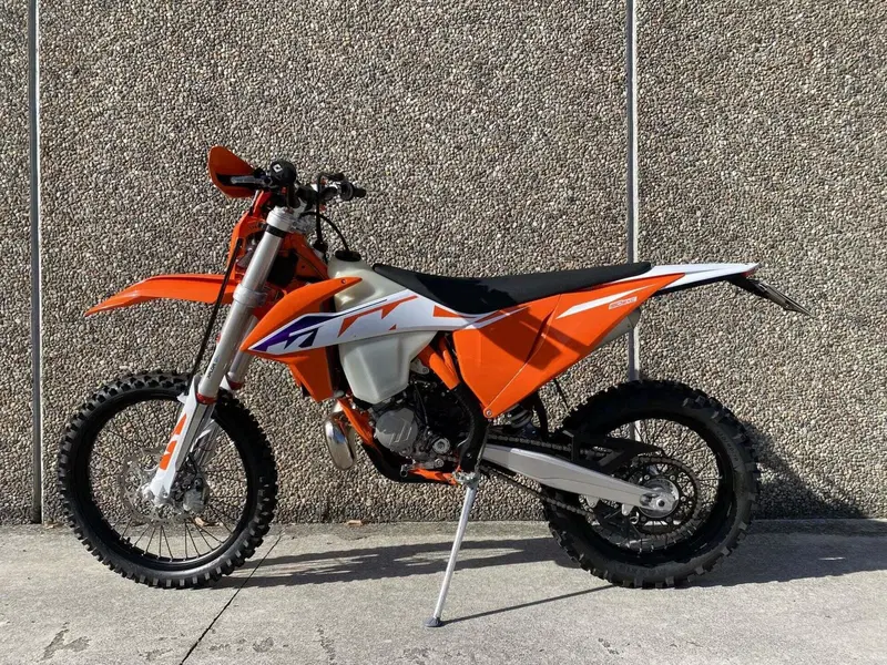 KTM 150 EXC TPI (2023) (2)