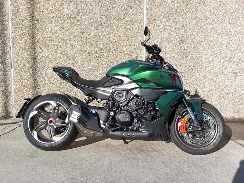 Ducati Diavel for Bentley (2024)