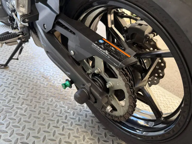 Kawasaki Z 650 (2017 - 19) (9)