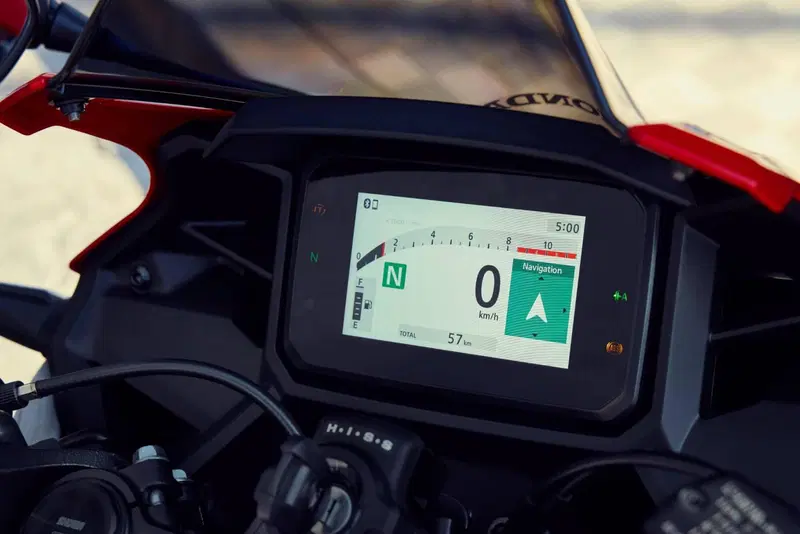 Honda CBR 500 R (2026) (10)