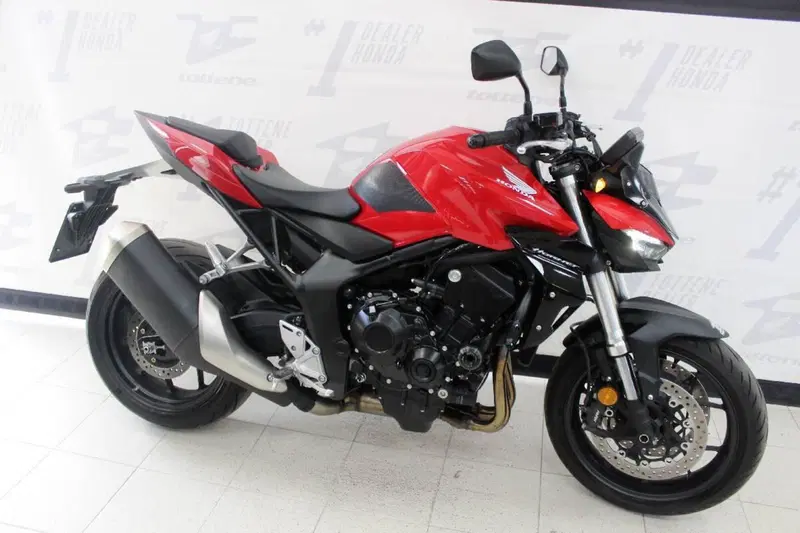 Honda CB 1000 Hornet (2025 - 26) (3)