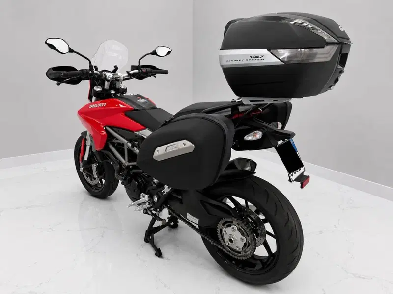 Ducati Hyperstrada 821 (2013 - 15) (8)