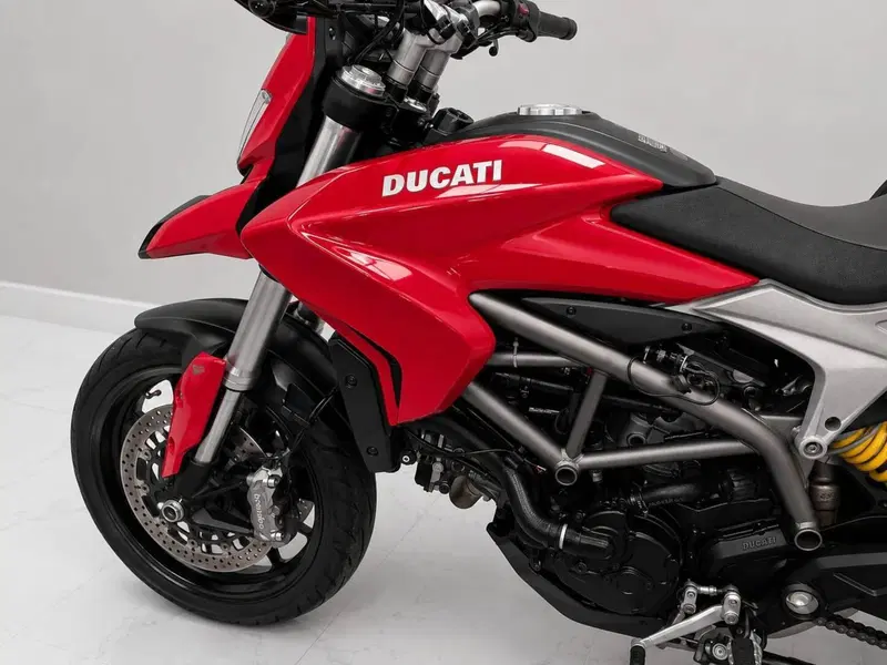 Ducati Hyperstrada 821 (2013 - 15) (10)