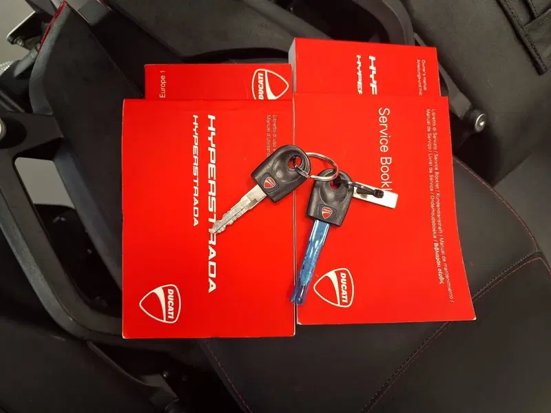 Ducati Hyperstrada 821 (2013 - 15) (12)
