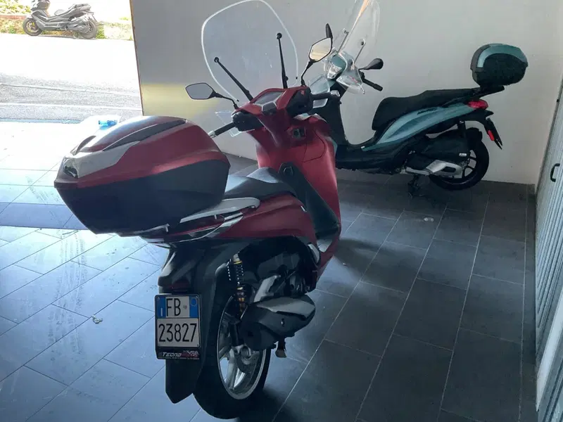 Honda SH 350 (2021 - 24) (4)