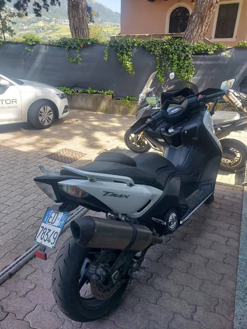 Yamaha T-Max 530 (2015 - 16) (2)