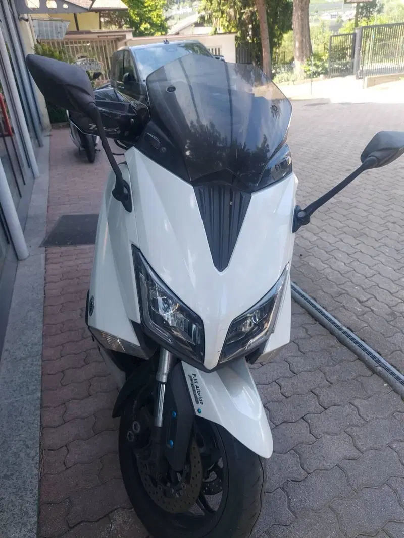 Yamaha T-Max 530 (2015 - 16) (4)