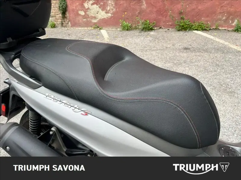 Piaggio Beverly 300 S i.e. ABS-ASR (2016 - 20) (7)