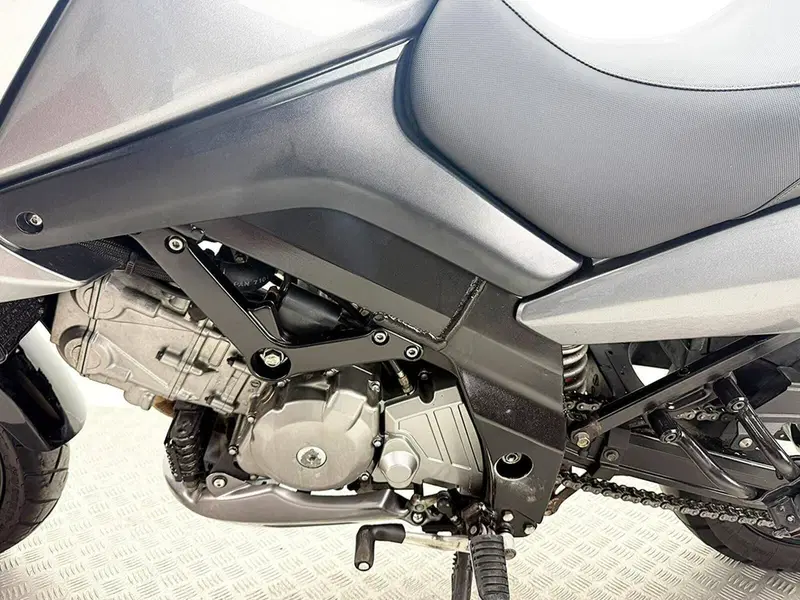 Suzuki V-Strom 650DL (2006 - 07) (11)