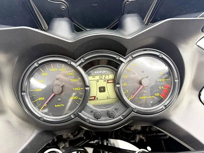 Suzuki V-Strom 650DL (2006 - 07) (15)