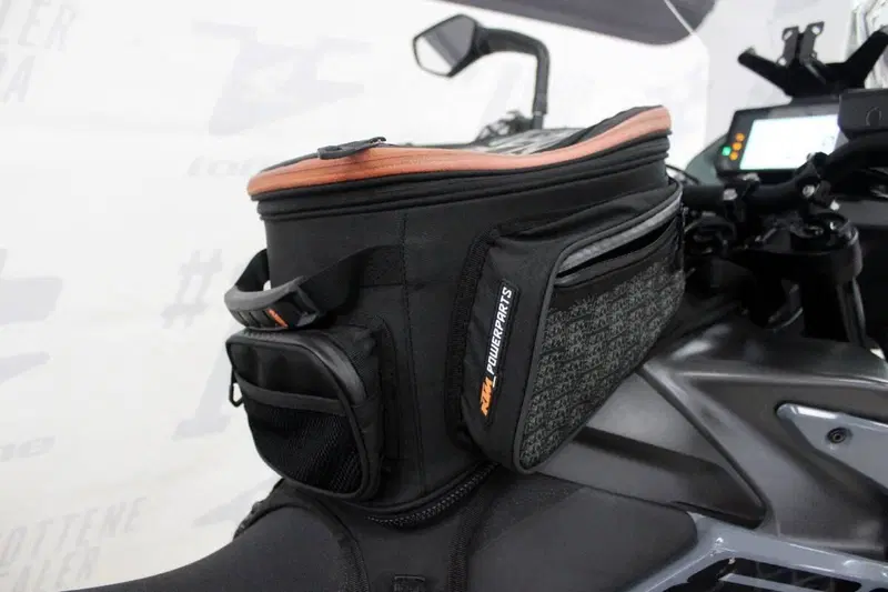 KTM 890 Adventure (2021) (5)