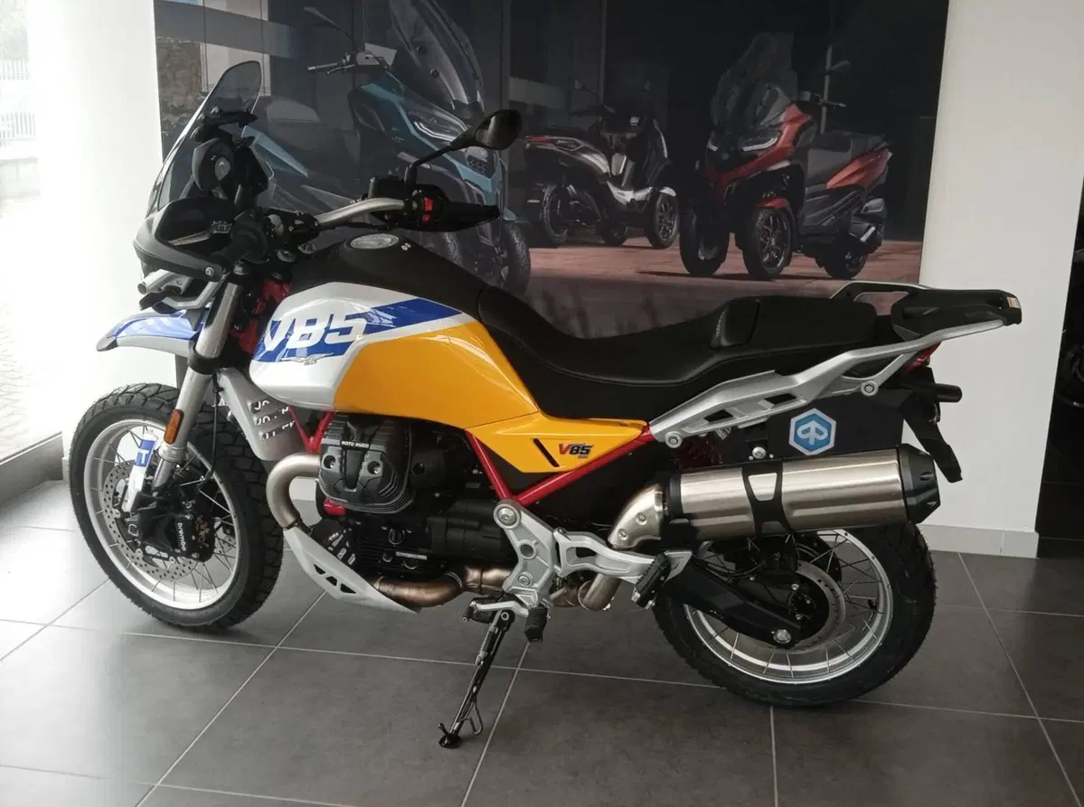 Moto Guzzi V85 TT (2024 - 26) (8)