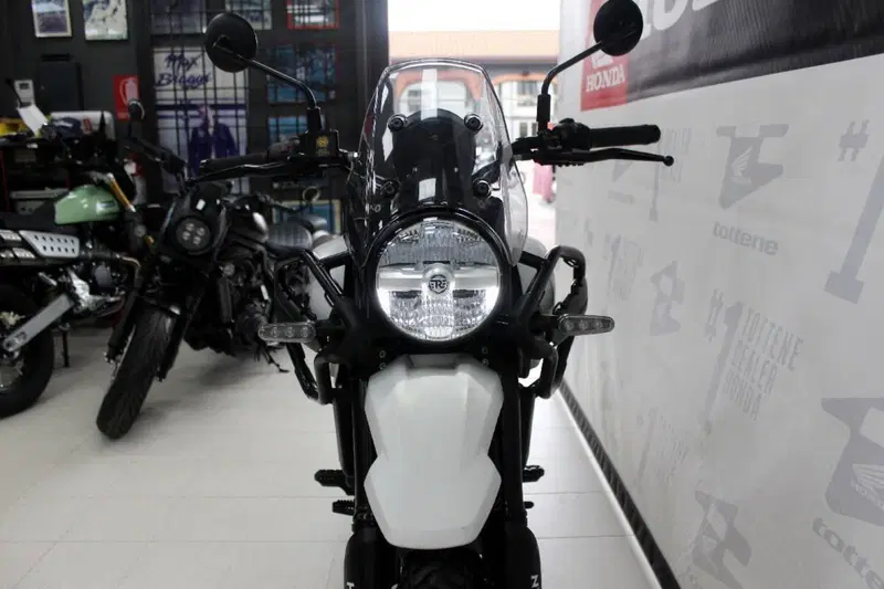 Royal Enfield Himalayan 450 (2024 - 26) (4)