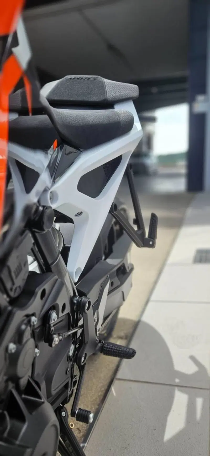 KTM 990 Duke (2024 - 26) (12)