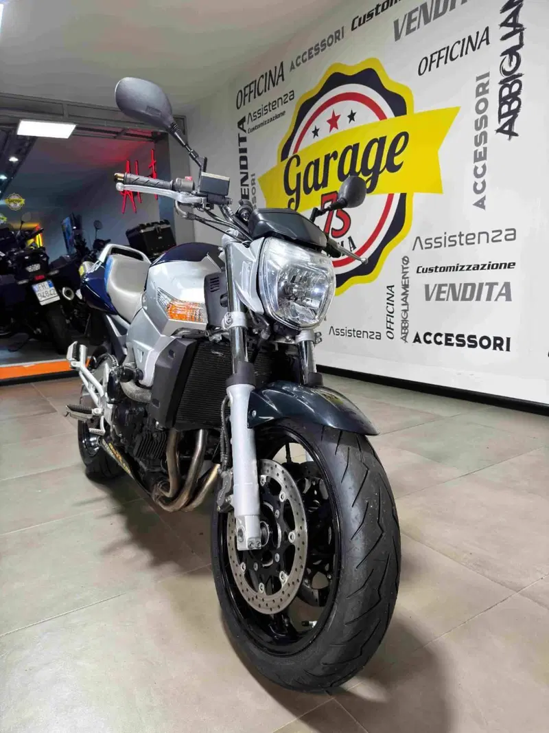Suzuki GSR 600 (2006 - 11) (2)