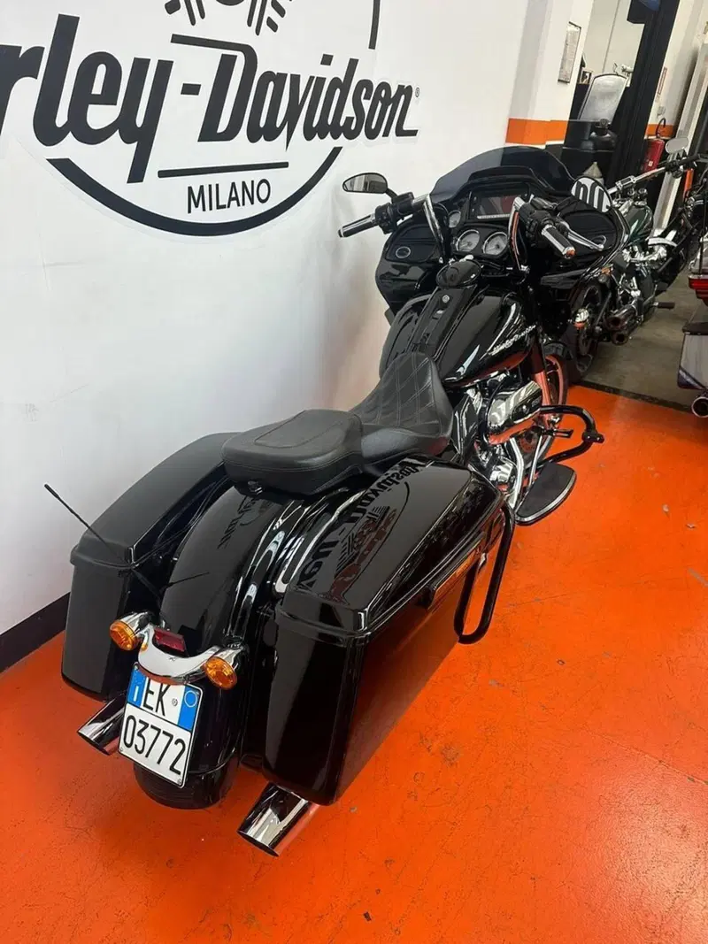 Harley-Davidson 107 Road Glide Special (2017 - 18) - FLTRXS (2)