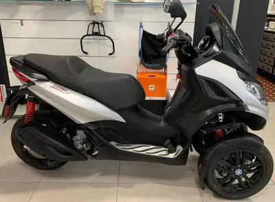 Piaggio MP3 300 ABS Hpe (2021 - 24) usata