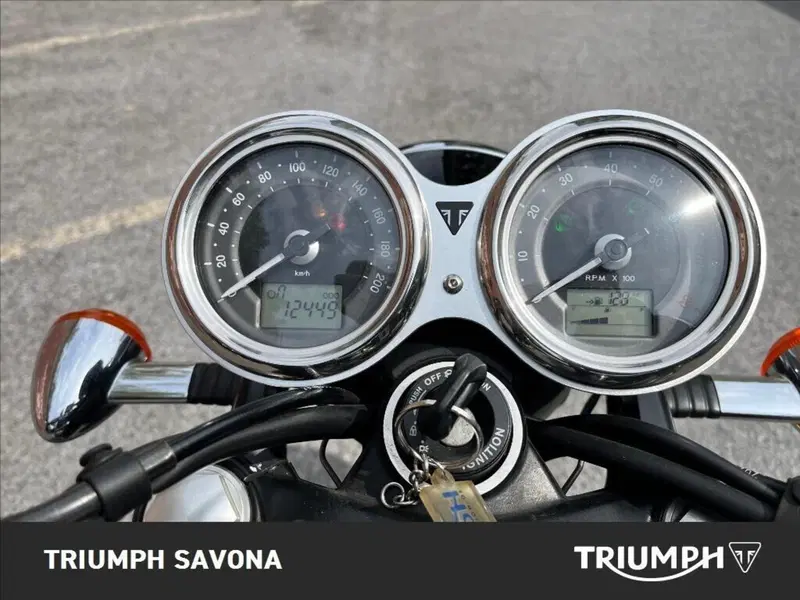 Triumph Bonneville T100 (2017 - 20) (11)