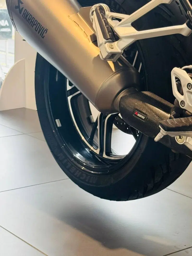 Bmw R 1250 R (2021 - 25) (10)