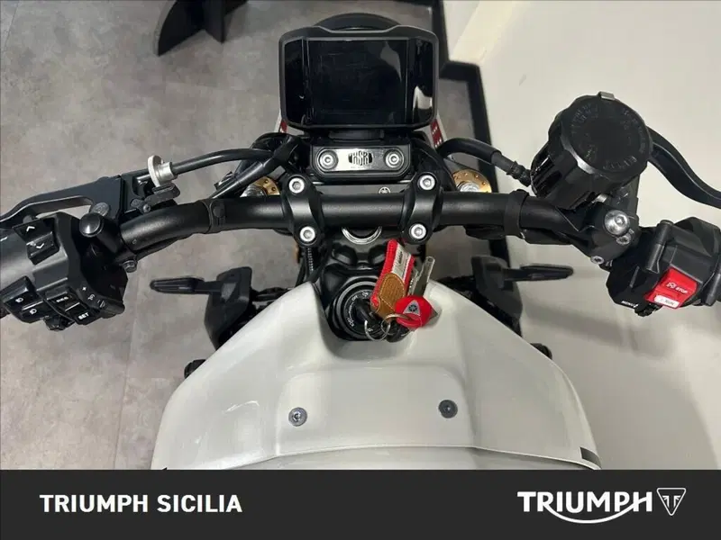 Yamaha XSR 900 (2025 - 26) (10)