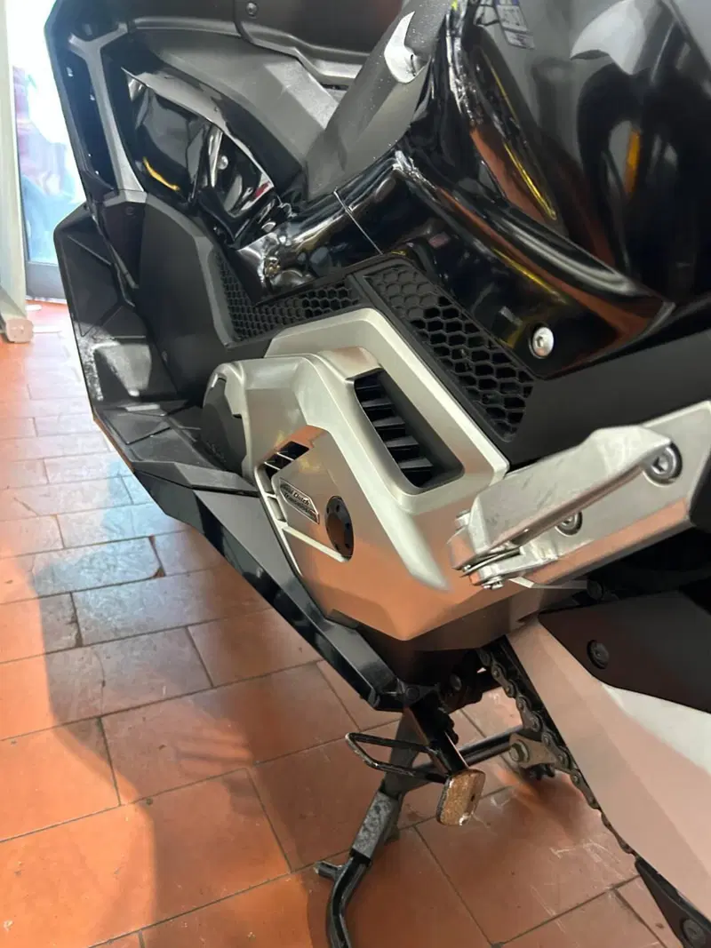 Honda Forza 750 DCT (2021 - 24) (4)