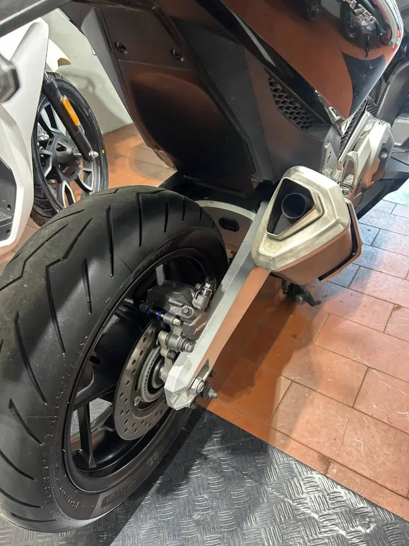 Honda Forza 750 DCT (2021 - 24) (5)