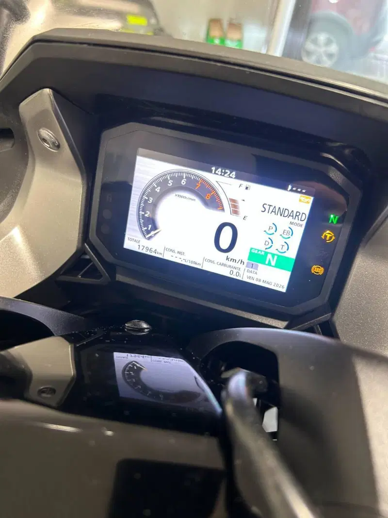 Honda Forza 750 DCT (2021 - 24) (7)