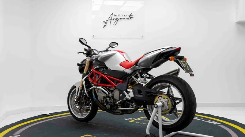 MV Agusta Brutale 910 S (2005 - 11) (5)
