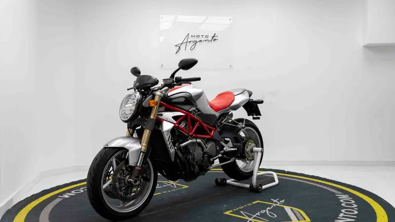 MV Agusta Brutale 910 S (2005 - 11) (7)