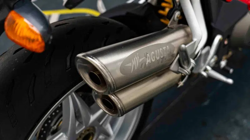 MV Agusta Brutale 910 S (2005 - 11) (13)