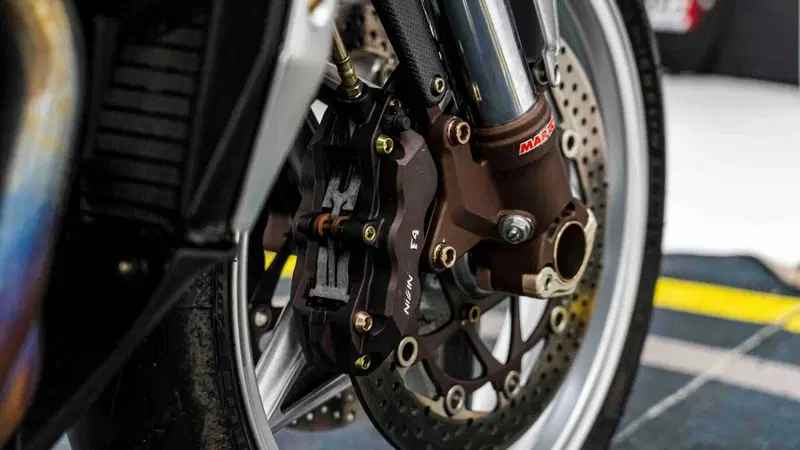 MV Agusta Brutale 910 S (2005 - 11) (16)
