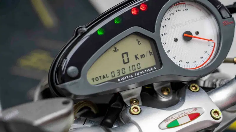 MV Agusta Brutale 910 S (2005 - 11) (20)