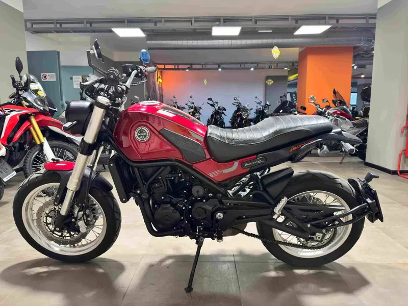Benelli Leoncino 500 Trail (2021 - 26) (4)