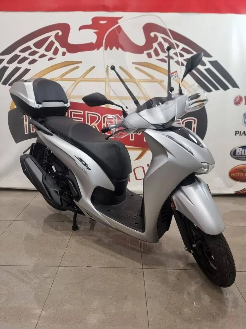Honda SH 350i GT (2025 - 26) (3)