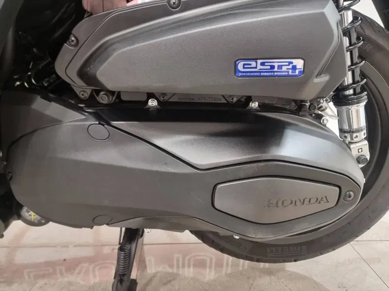 Honda SH 350i GT (2025 - 26) (6)